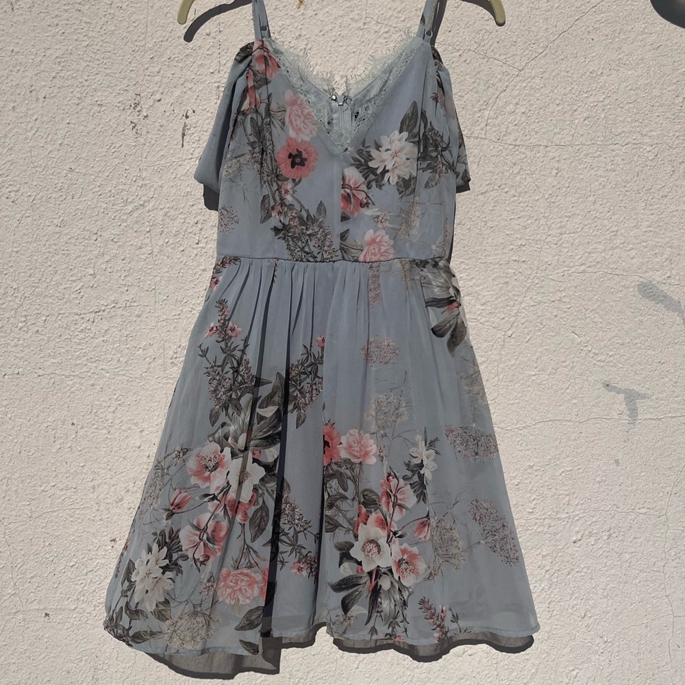 Lulus Dress—Verona Light Blue Floral Print Off-the-Shoulder Lace — Small